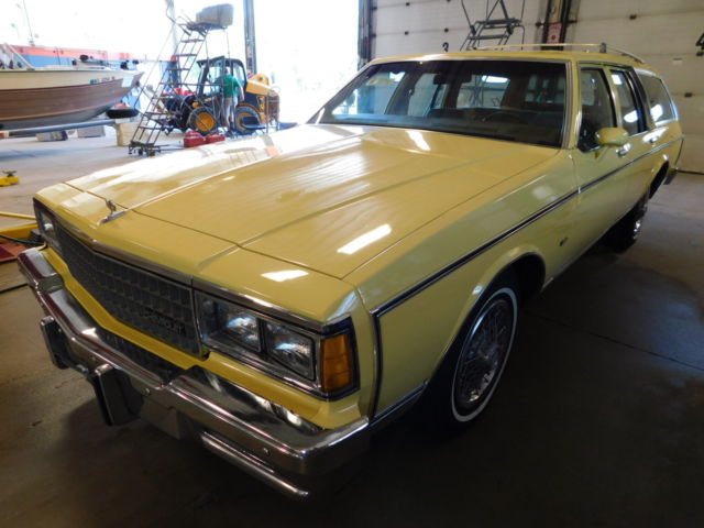 1980 Yellow Chevrolet Capriceold Wagon