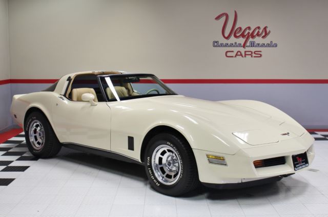 1980 Frost Beige Chevrolet Corvette --