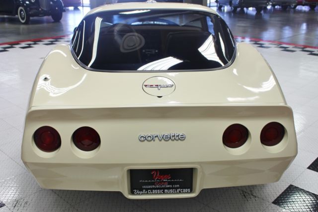 1980 Frost Beige Chevrolet Corvette --
