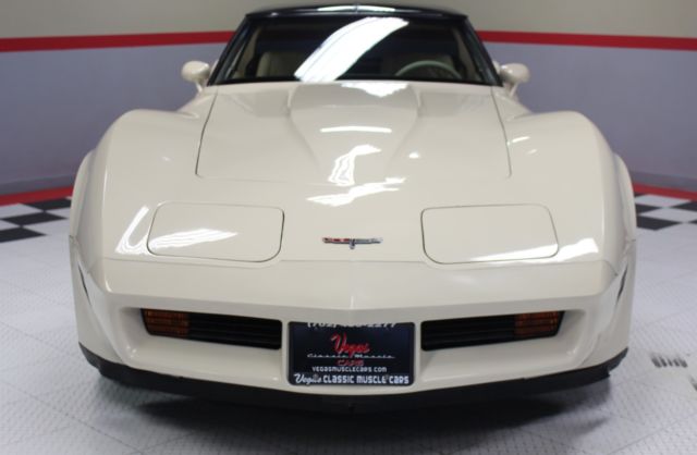 1980 Frost Beige Chevrolet Corvette --