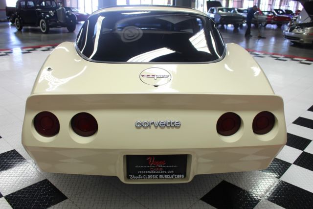 1980 Frost Beige Chevrolet Corvette --
