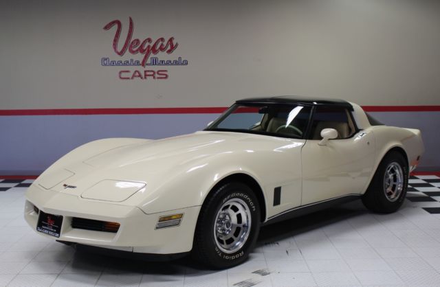 1980 Frost Beige Chevrolet Corvette --