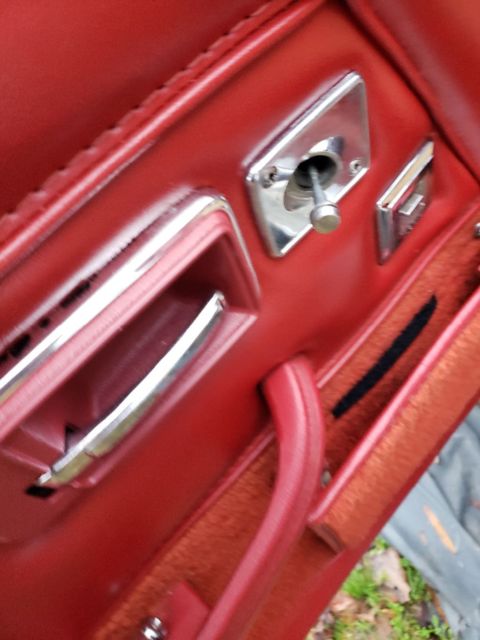 1980 White Chevrolet Corvette Coupe