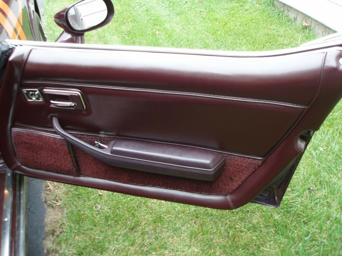 1980 Burgundy Chevrolet Corvette Coupe