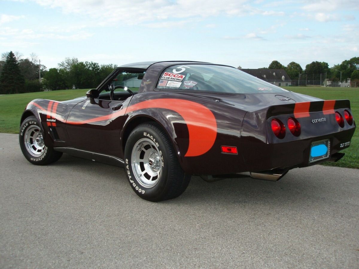 1980 Burgundy Chevrolet Corvette Coupe