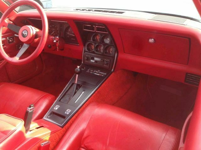 1980 Silver Chevrolet Corvette --