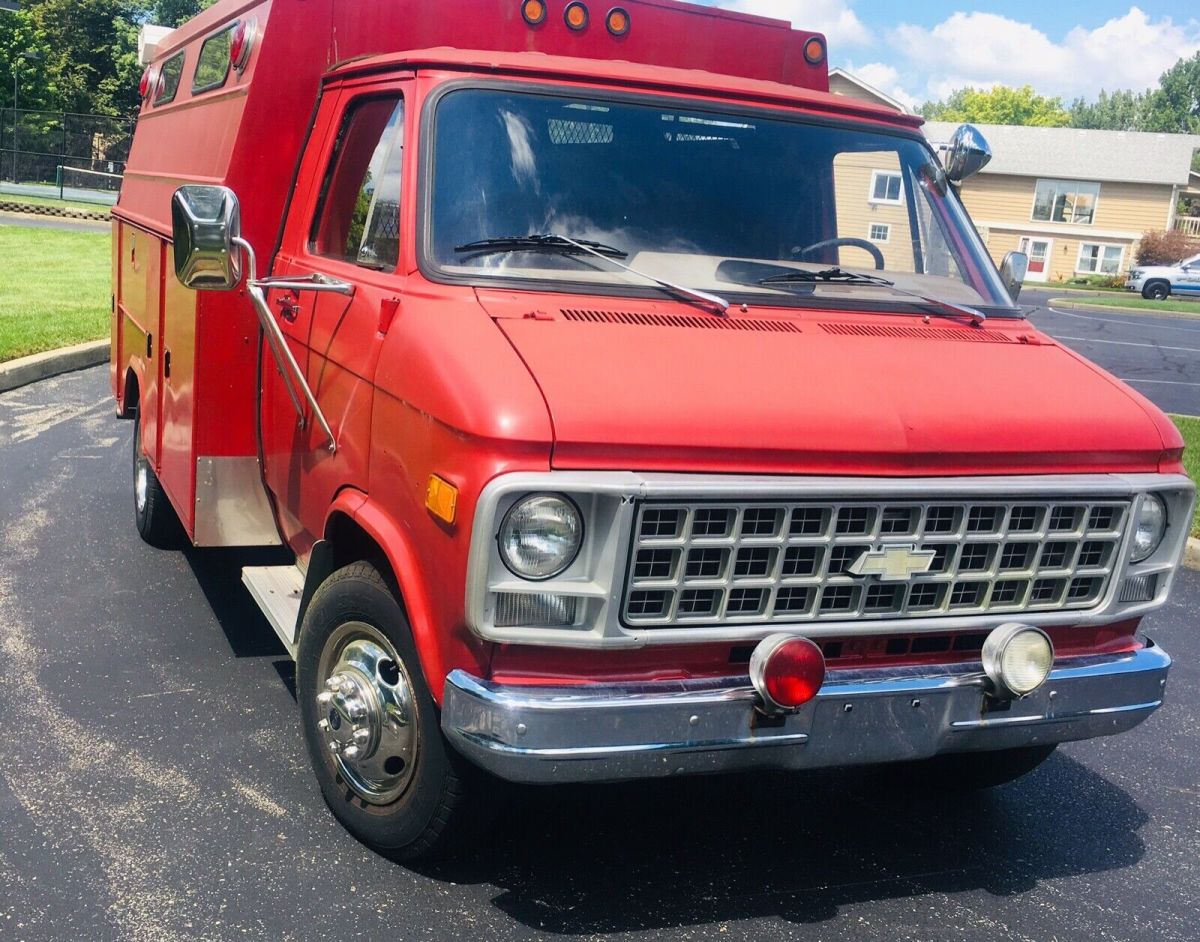 1980 Red Chevrolet G 30 Van