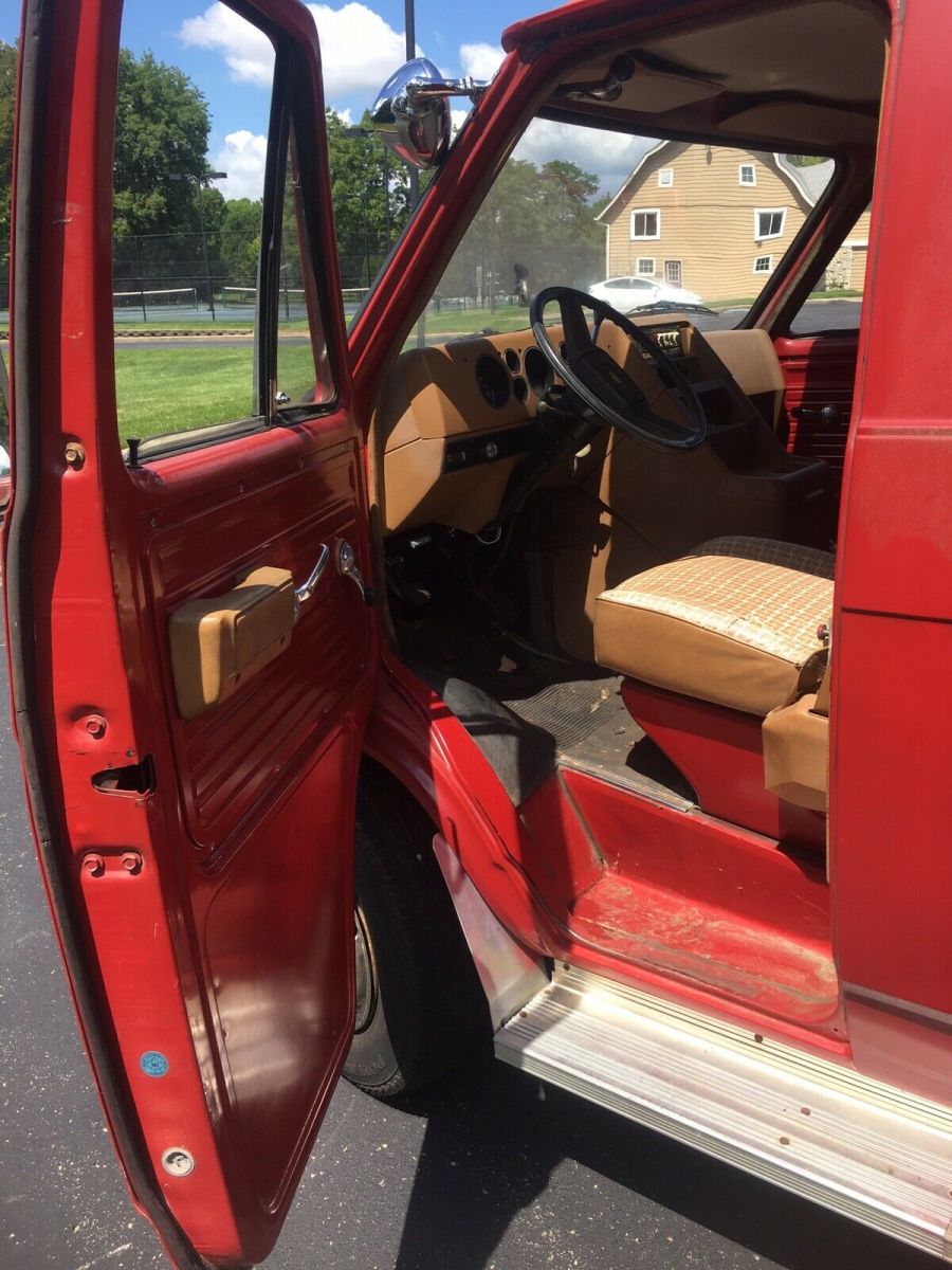 1980 Red Chevrolet G 30 Van