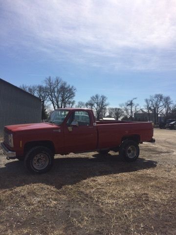 1980 Red Chevrolet C/K Pickup 2500 Regular cab pickup