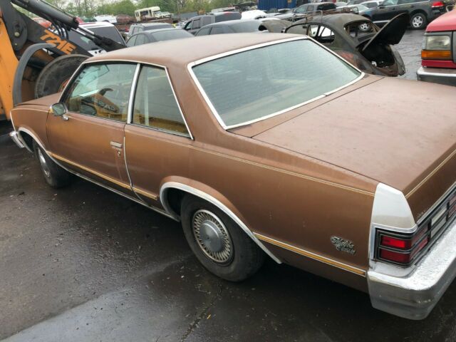 1980 Gold Chevrolet Malibu Coupe