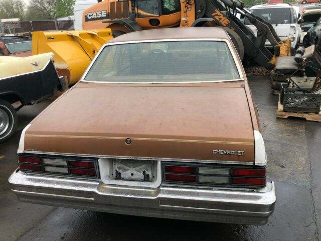 1980 Gold Chevrolet Malibu Coupe