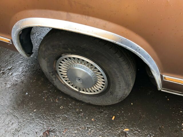 1980 Gold Chevrolet Malibu Coupe