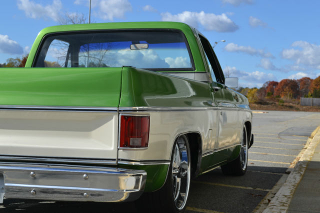 1980 Green and Whiite Chevrolet C-10 Regular Cab Short Bed