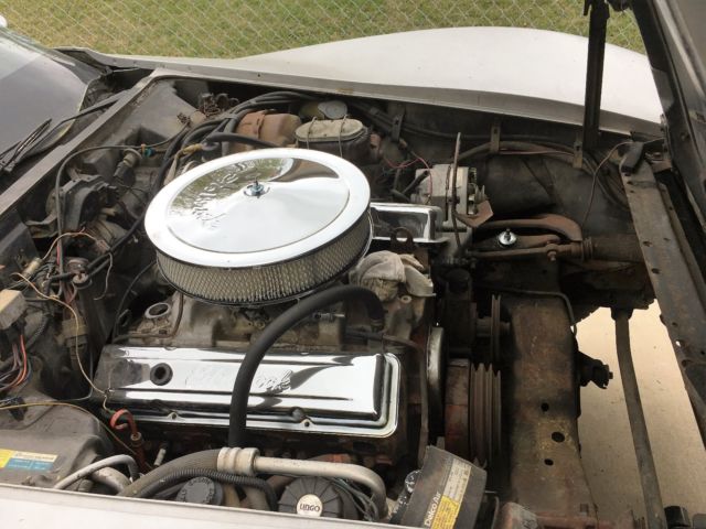 1980 Silver Chevrolet Corvette