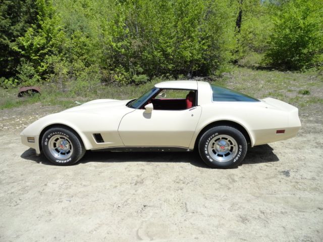1980 Beige Chevrolet Corvette Coupe