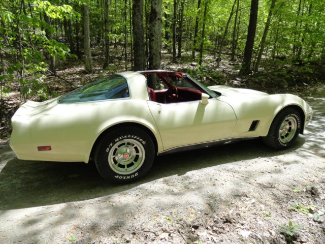 1980 Beige Chevrolet Corvette Coupe