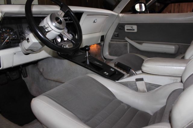 1980 Red Chevrolet Corvette Coupe