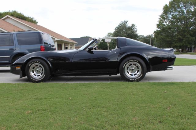 1980 Red Chevrolet Corvette Coupe