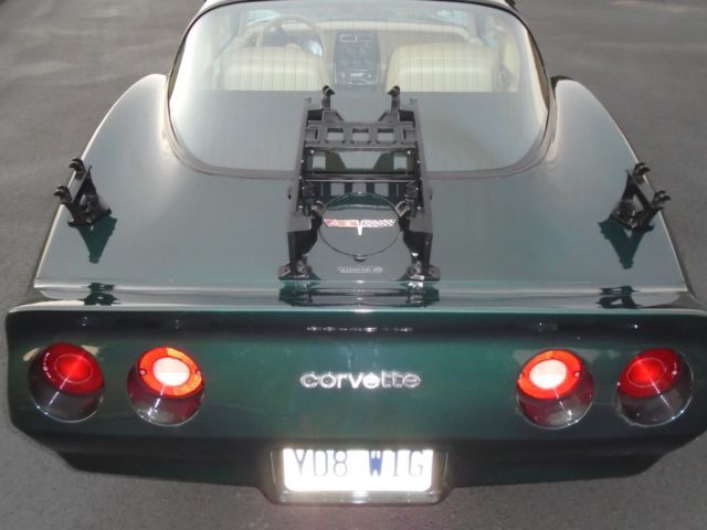 1980 Dark Green Metallic Chevrolet Corvette Coupe