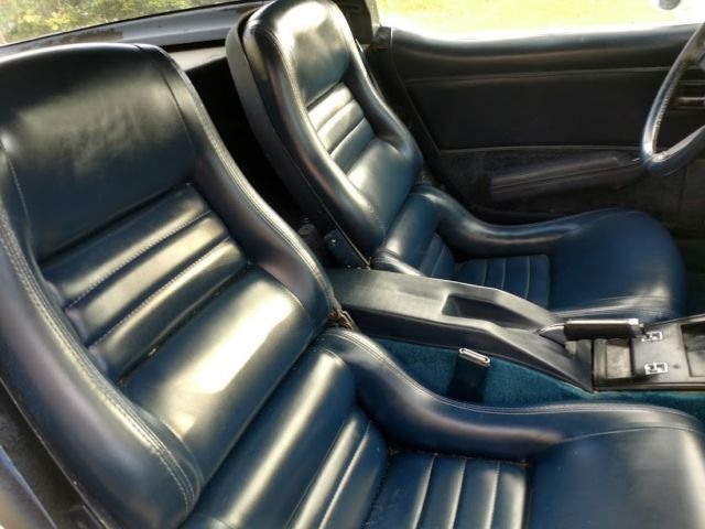 1980 White Chevrolet Corvette Coupe