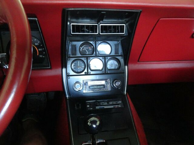 1980 White Chevrolet Corvette T-Top