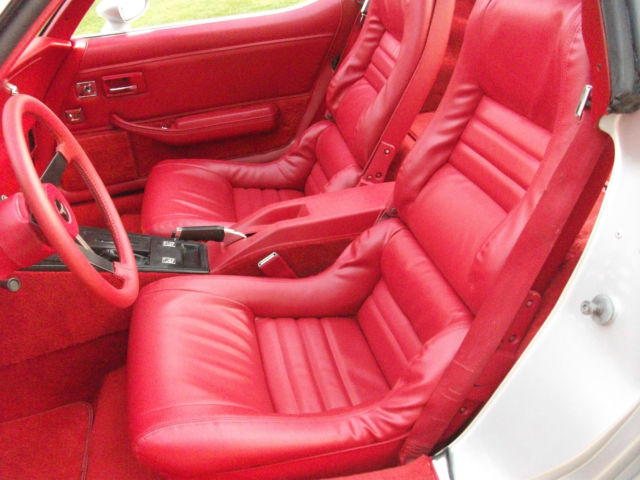 1980 Silver Metallic Chevrolet Corvette