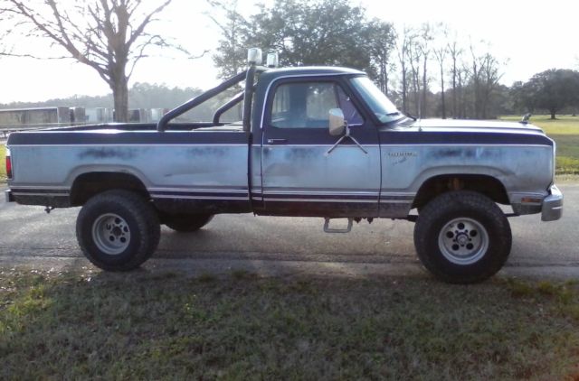 1980 Dodge Power Wagon