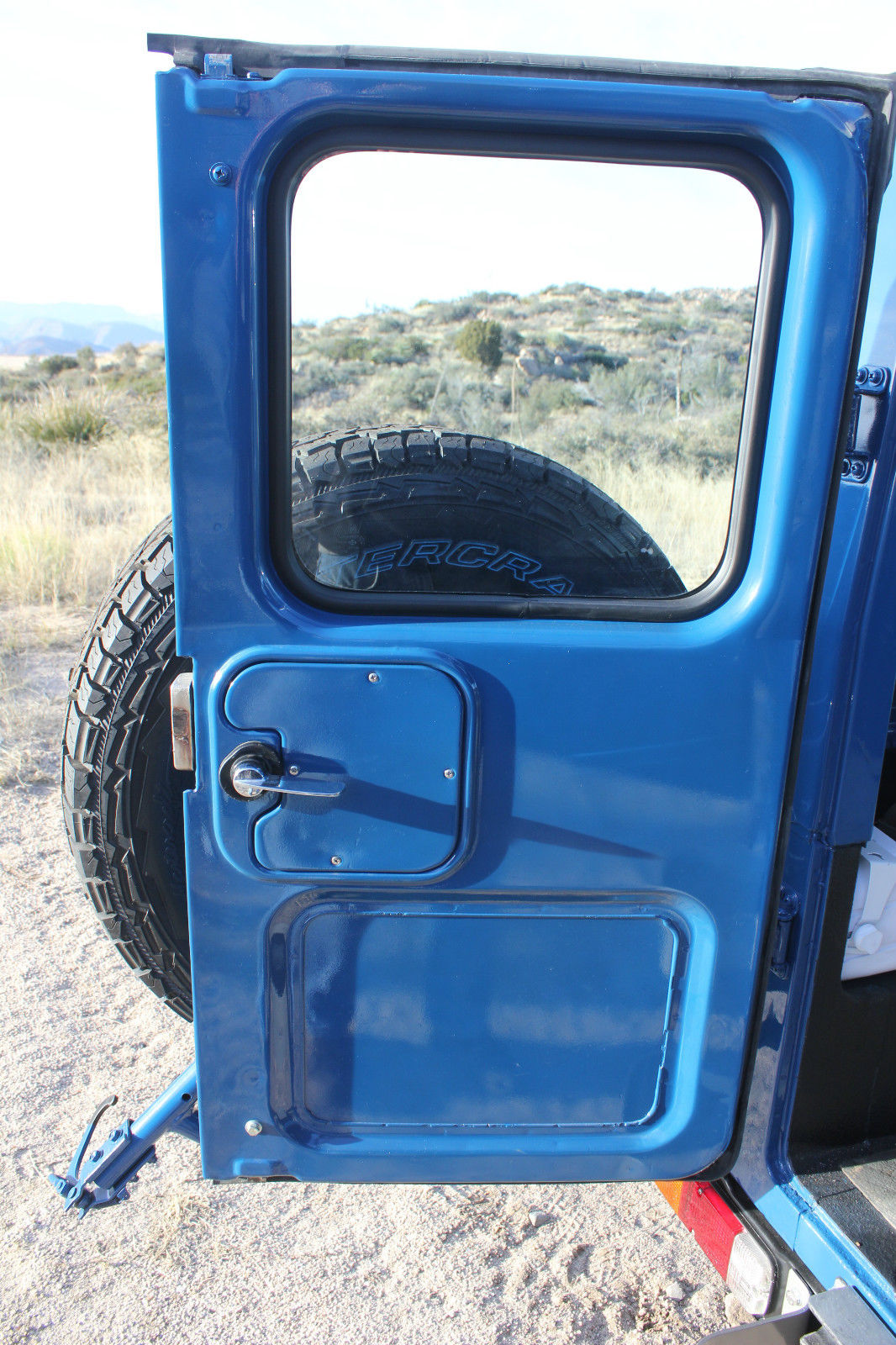 1980 Toyota medium blue Toyota Land Cruiser SUV
