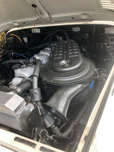 1980 White Toyota FJ Cruiser Troop Carrier