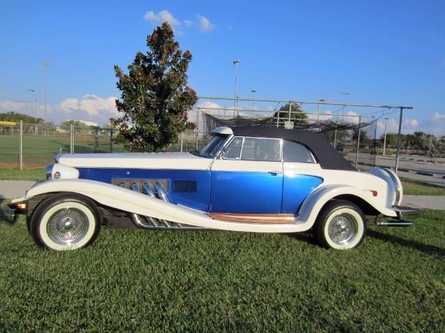 1980 White Ford Clenet --