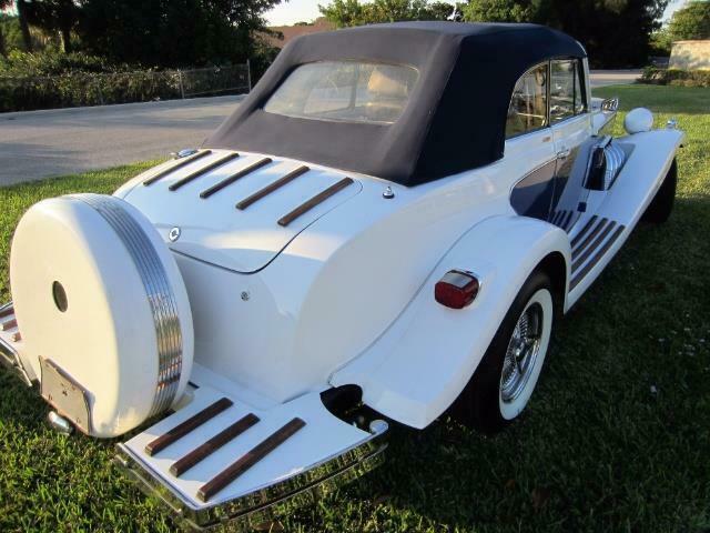 1980 White Ford Clenet --