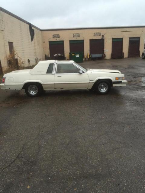 1980 White Ford Thunderbird Coupe