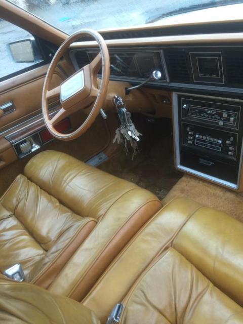 1980 White Ford Thunderbird Coupe