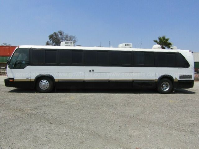 1980 White GMC t8h203 bus