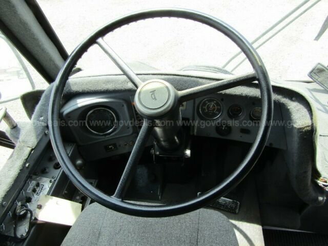 1980 White GMC t8h203 bus