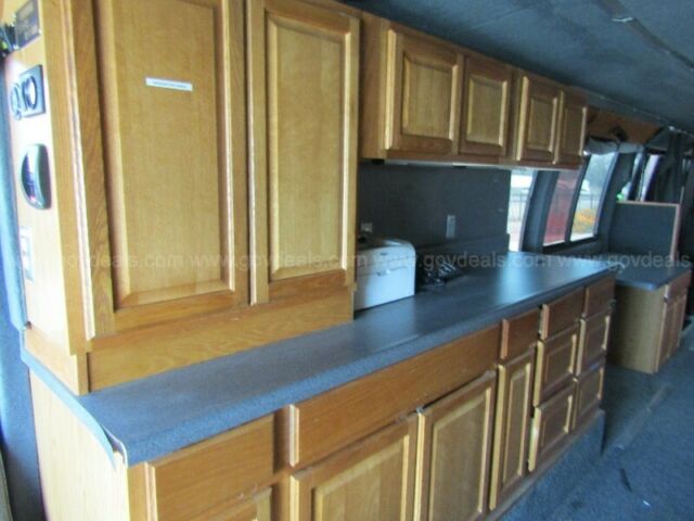 1980 White GMC t8h203 bus