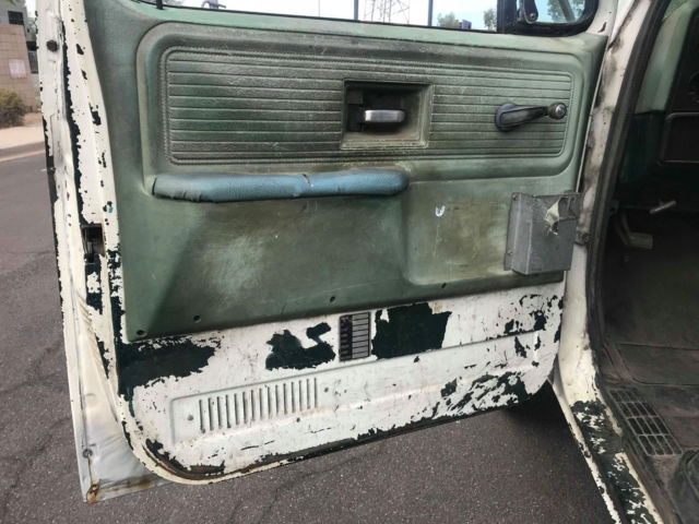 1980 White GMC Sierra