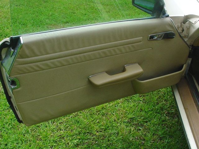 1980 Beige Mercedes-Benz 400-Series Convertible