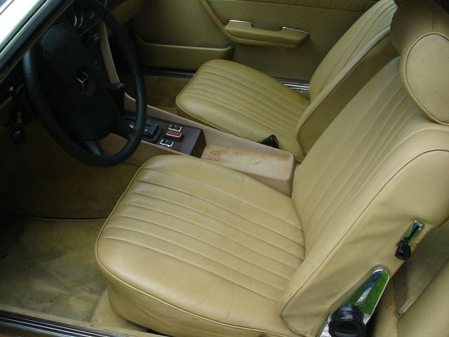 1980 Beige Mercedes-Benz 400-Series Convertible