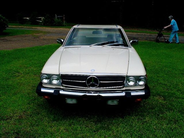 1980 Beige Mercedes-Benz 400-Series Convertible