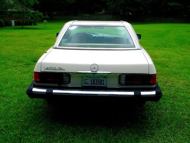 1980 Beige Mercedes-Benz 400-Series Convertible