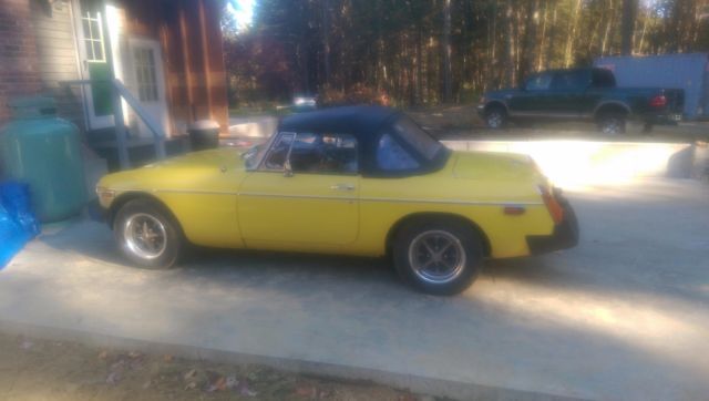 1980 Yellow MG MGB Convertible