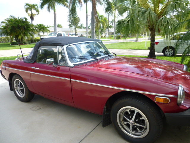 1980 Red MG MGB Convertible