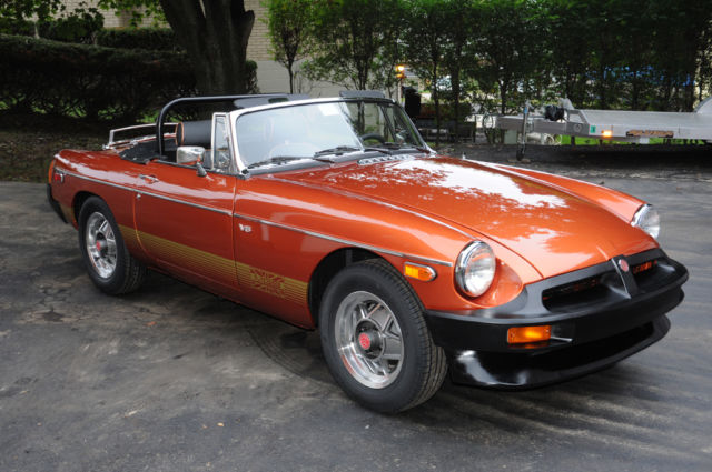 1980 Bronze Metalic MG MGB Convertible