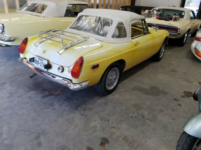 1980 Yellow MG MGB Convertible