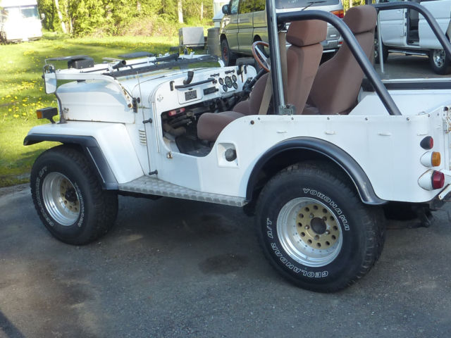 1980 White Willys Mitsubishi Jeep Convertible