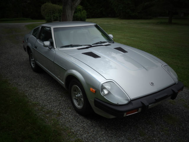 1980 Silver Nissan 280ZX Coupe