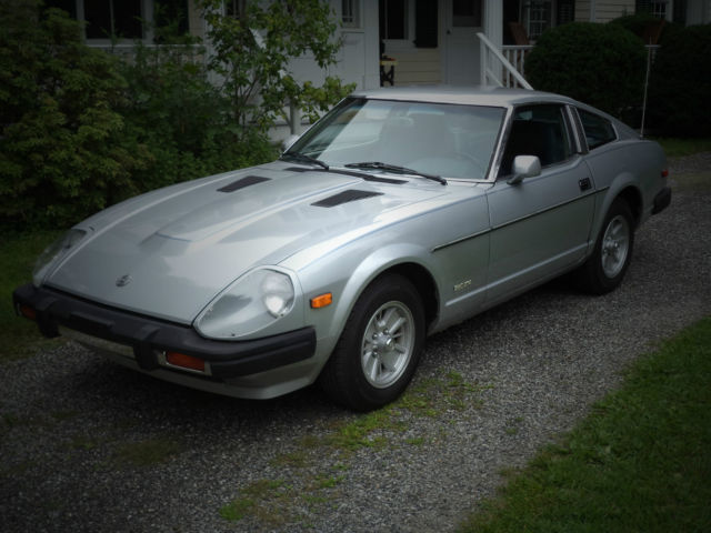 1980 Silver Nissan 280ZX Coupe
