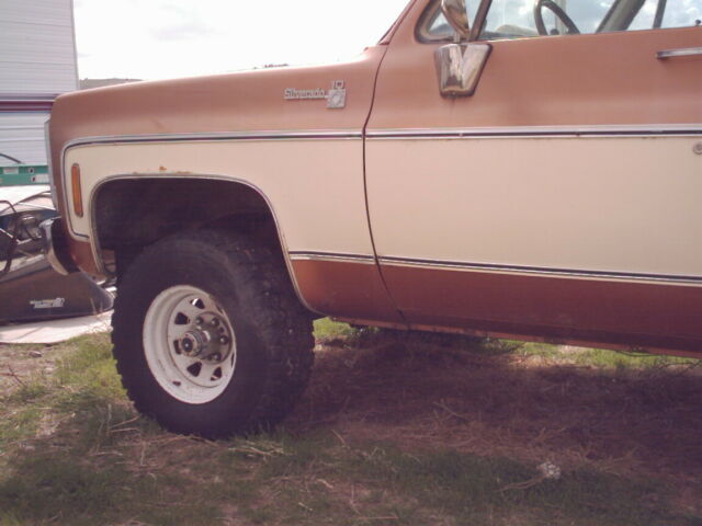 1980 Copper / Cream Chevrolet C10 Suburban SUV