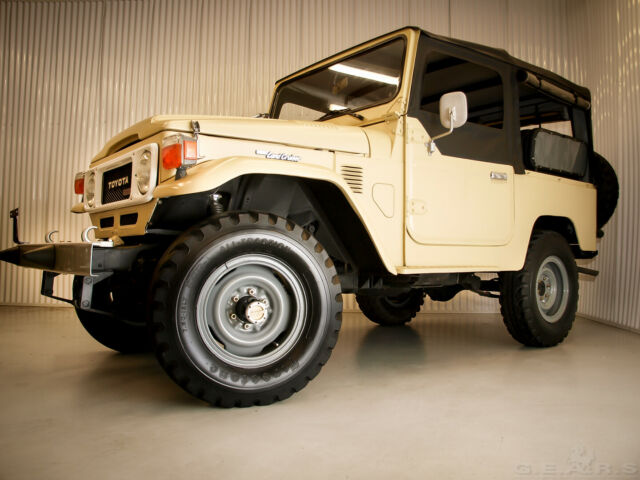 1980 Matte Cream Toyota Land Cruiser